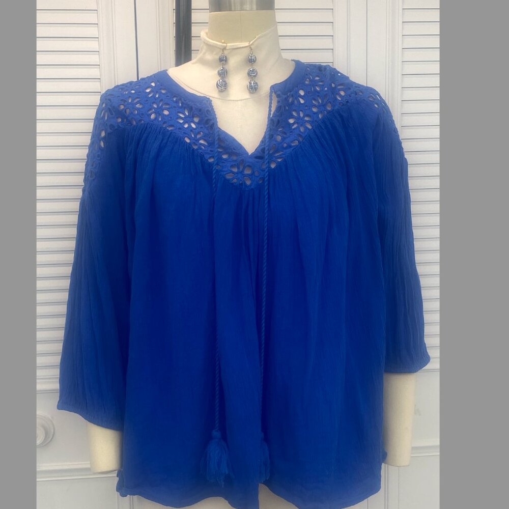 Summer Crown & Ivy Cobalt Royal Blue Summer Cool Top fits like loose Sz. M